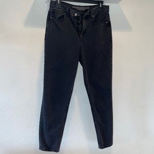 black american eagle mom jeans
